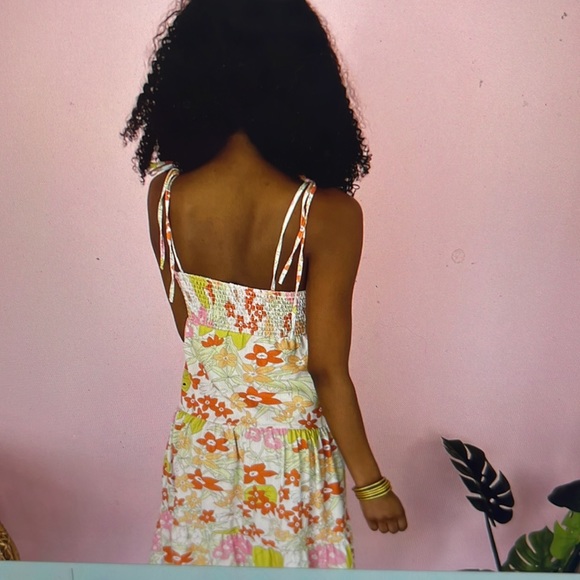 Adorable printed midi smocked dress - Picture 3 of 6